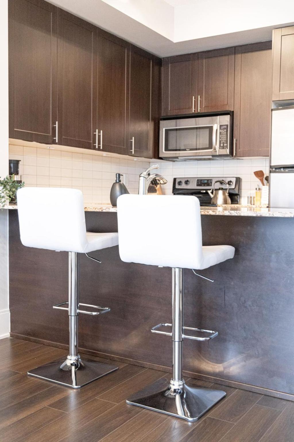 Dwtn Condo Near Cn Tower! W/ Free Parking โตรอนโต ภายนอก รูปภาพ