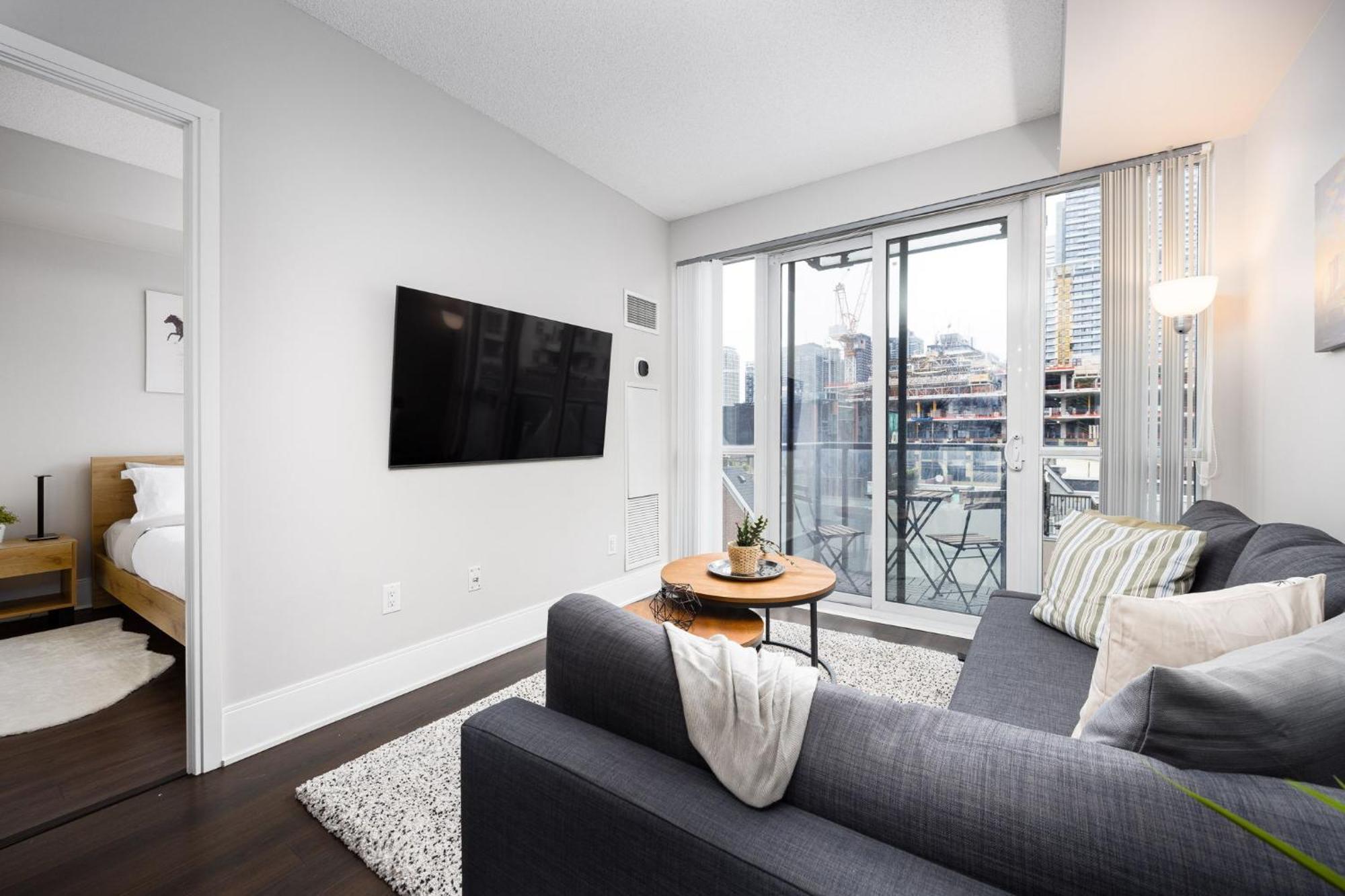 Dwtn Condo Near Cn Tower! W/ Free Parking โตรอนโต ภายนอก รูปภาพ